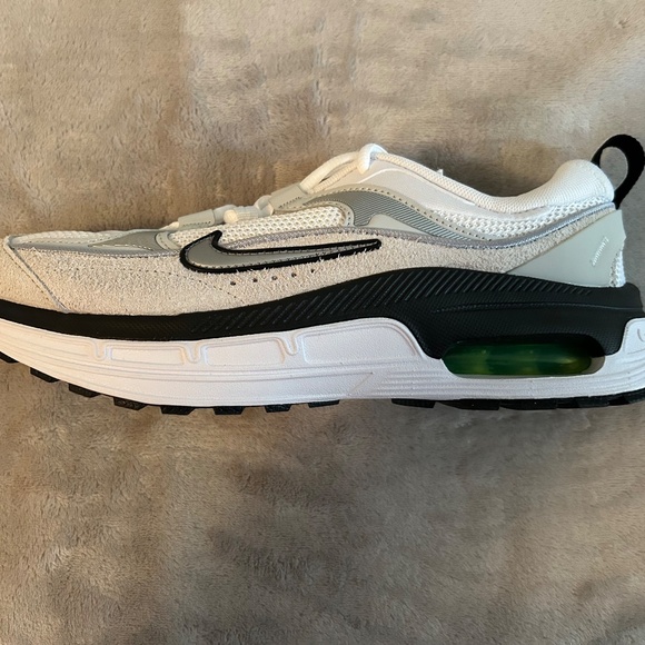 NIKE AIR MAX BLISS-SIZE 8 - Picture 5 of 7